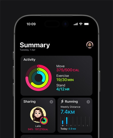 iPhone 17, Fitness summary, Activity rings, Move, Exercise, and Stand metrics, actvity sharing with friends, weekly Running stats, Training Load